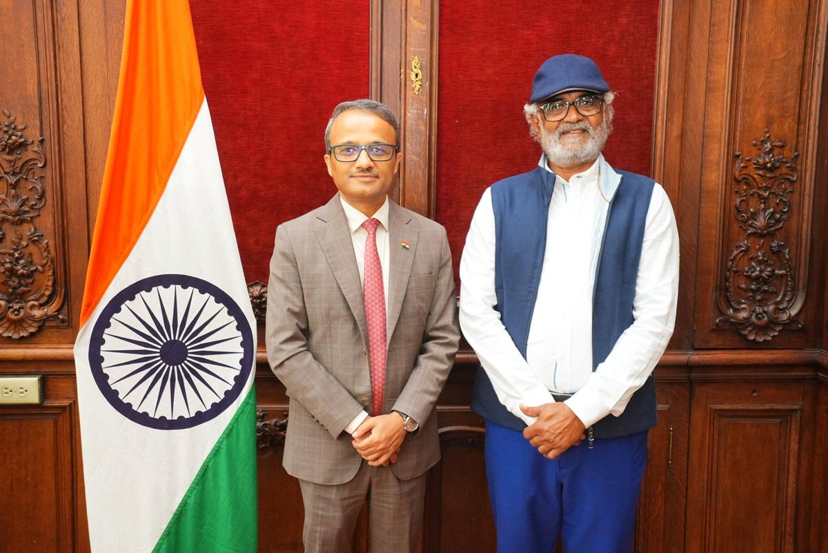 Consul General <a href="/binaysrikant76/">Binaya Pradhan</a> received noted entrepreneur, Padma Shri recipient &amp; a major exporter of jewelry to the U.S. Mr. Savji Dholakia <a href="/SavjiDholakia/">Savji Dholakia</a> at the Consulate; CG also complimented him for his well appreciated work on water conservation in India.

<a href="/MEAIndia/">Randhir Jaiswal</a>