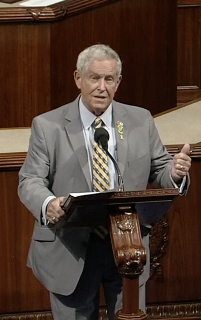RepJoeWilson's tweet image. I spoke on the House floor about how under the leadership of @POTUS, America is beating inflation, leading to lower costs, higher pay, and job creation. American families are experiencing an increase in real income, gas prices have fallen, and everyday costs are down for items…