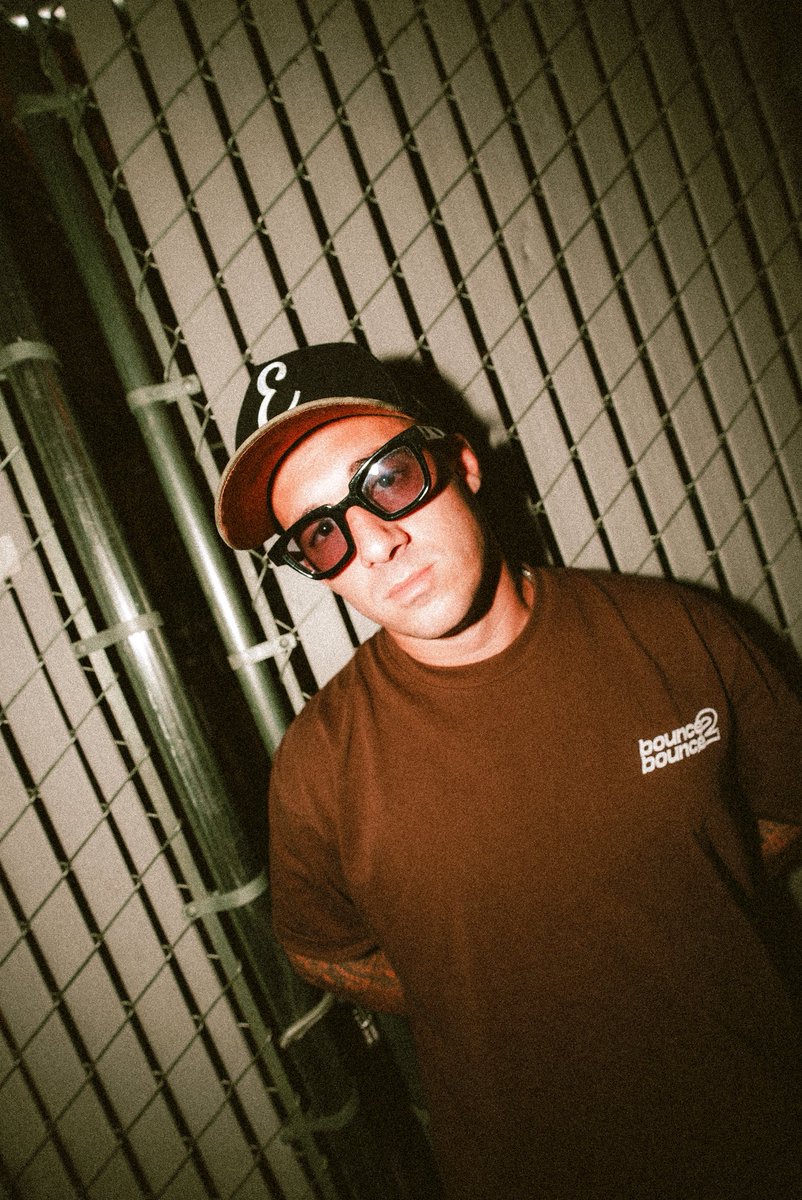 DJ4B's tweet image. TIME 🍊