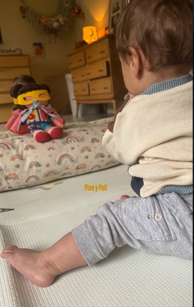 Estoy derretida de la ternura como va a tener un peluche de súpertorpe candela te amo