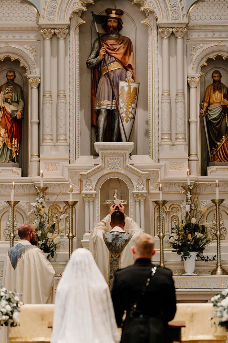 PapistDirectory's tweet image. Marriage is the most perfect form of community