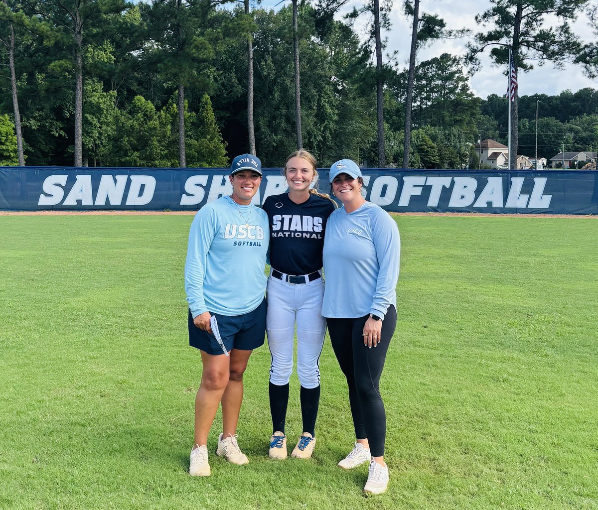 Had a great time at <a href="/USCBSoftball/">Sand Shark Softball</a> camp! Thank you so much <a href="/CodeeYeske/">Codee Yeske</a> and <a href="/a_owen4/">Alison Owen Yeske</a> for having me! 

<a href="/StarsNat18U/">Stars National Coleman 18U</a> <a href="/starsnationalfp/">Stars Organization</a> <a href="/_coachrachel/">Rachel Coleman</a>