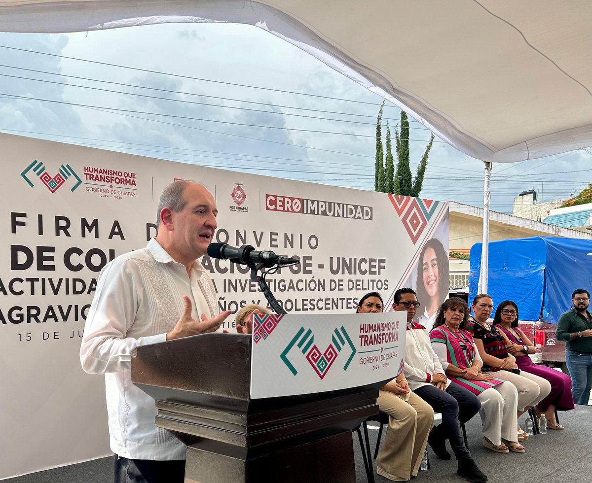 UNICEFMexico's tweet image. Firmamos un convenio con la Fiscalía General de Chiapas. Como parte de este acuerdo, se inauguró la primera Fiscalía de Investigación en Agravio de Niñas, Niños y Adolescentes en el estado, un paso clave para garantizar atención especializada a la niñez víctima de delitos.