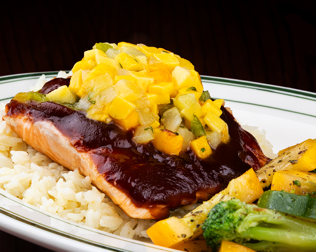 New Summer Specials have entered the chat 😎 Try our Asian Tender Sandwich 🐔or Tully’s Street Tacos 🌮 for lunch or our Pineapple Mango BBQ Salmon 🍍 for dinner 😋
.
.
.
.
#tullysstreettacos #asiantendersandwich #pineapplemangobbqsalmon #specials #sportsbar #lunchspecials