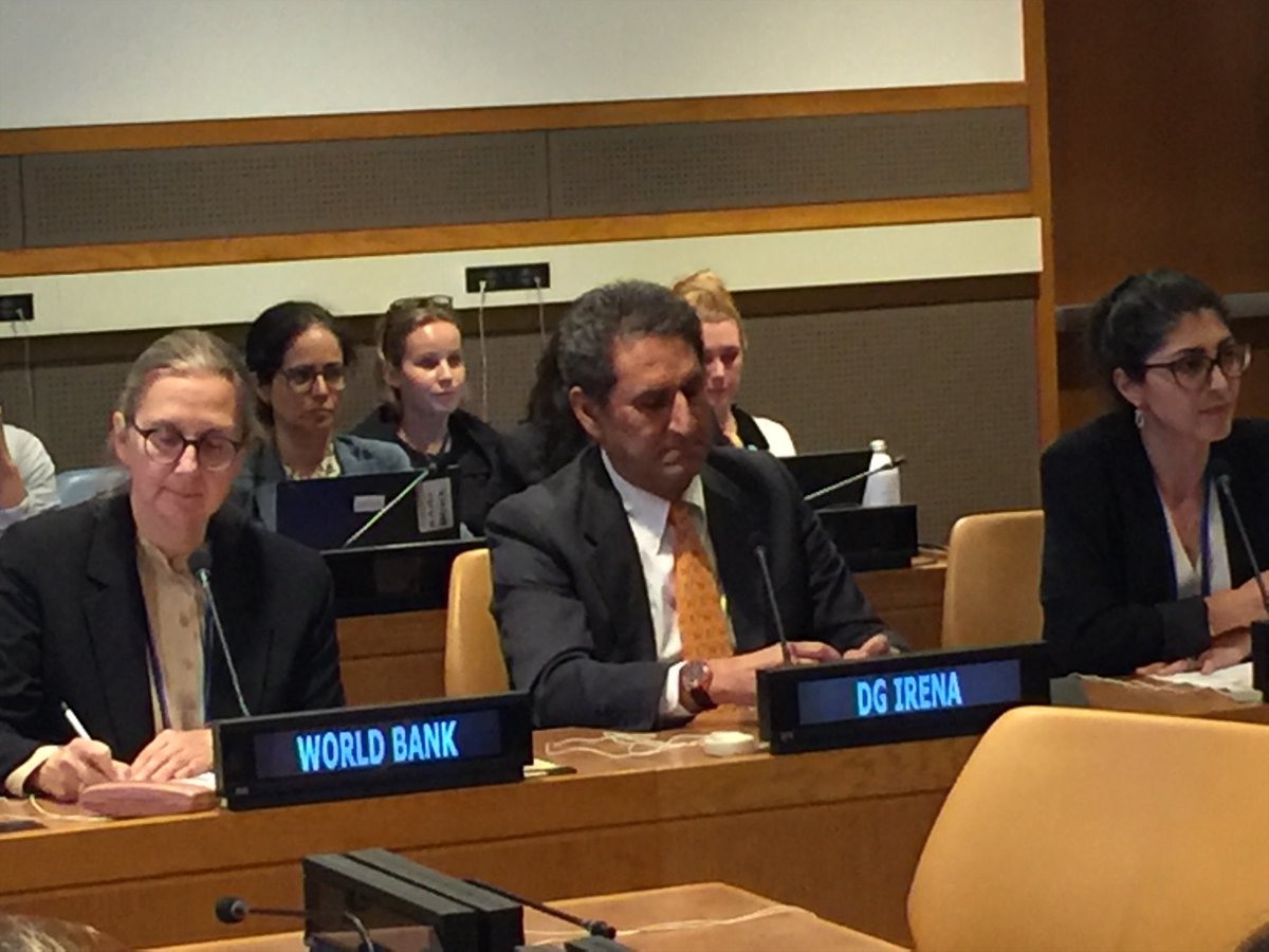 flacamera's tweet image. An honour to present the #TrackingSDG7 2025 at the @UN #HLPF2025, as this year's chair of the joint report. With fellow #SDG7 custodians, I urge the int'l community to scale up affordable financing support to maximise the benefits of #renewables for all 👉bit.ly/3FUnK6V