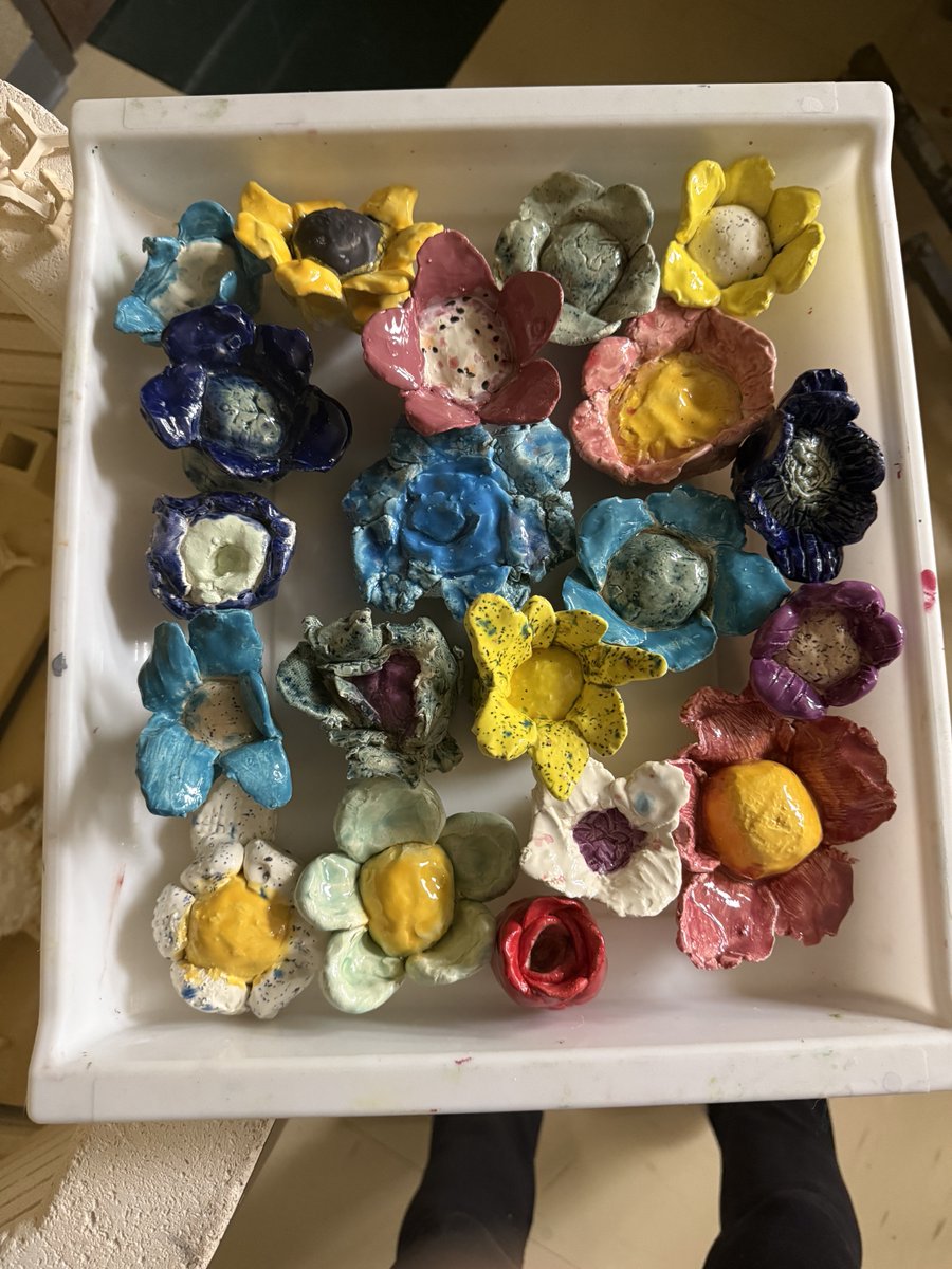 NEF (@nef203) on Twitter photo ✨ Students at Prairie Elementary planted the seeds for a garden of clay flowers thanks to the grant, "The Prairie Garden," awarded to Art Teacher Emily Fiedler. The grant funded materials for students to create blooms.🌷
🔗: ow.ly/qlFA50Wp9Cb.
<a href="/Naperville203/">Naperville 203</a> #Elevate203 ✨ Students at Prairie Elementary planted the seeds for a garden of clay flowers thanks to the grant, "The Prairie Garden," awarded to Art Teacher Emily Fiedler. The grant funded materials for students to create blooms.🌷
🔗: ow.ly/qlFA50Wp9Cb.
<a href="/Naperville203/">Naperville 203</a> #Elevate203