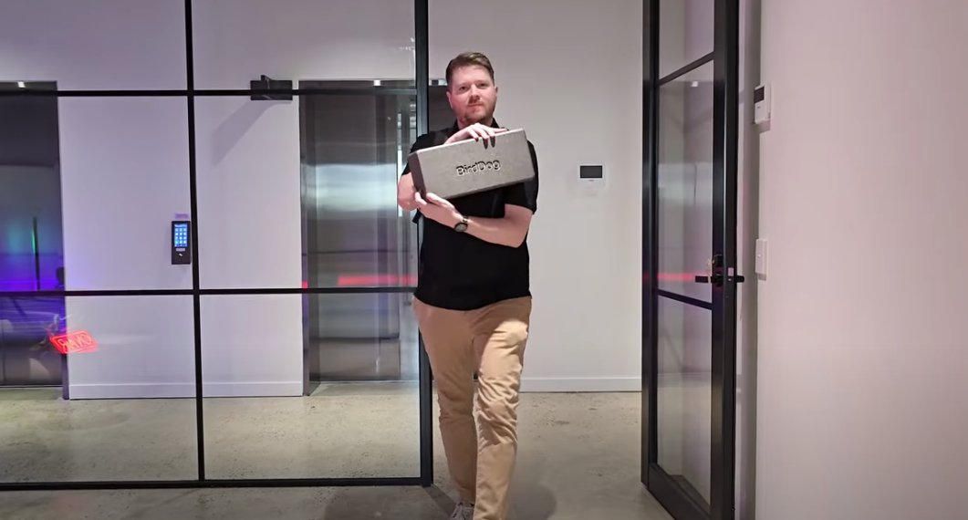 videoguys's tweet image. Pro production in your backpack? Yes, really.

Meet BirdDog's Maki Studio:
✔️ Multi-cam control
✔️ Stream, switch, record
✔️ No crew needed

For creators, podcasters, &amp;amp; streamers on the move.

🎥Watch: ow.ly/5aPN50Wq9kQ 
#MakiStudio #BirdDog #PTZCamera #LiveProduction