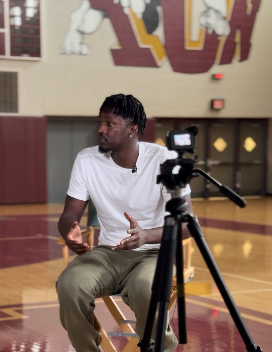 PortsVASchools's tweet image. Happening now! @ICNorcomHigh alum and @NBA star Dorian Finney-Smith is chatting with @WAVY_News about his life from PPS to the NBA and the Finney Family First Foundation’s camp this weekend! Catch the full interview on the Wavy+ Sportswrap Podcast this Friday, July 18. #PPSShines