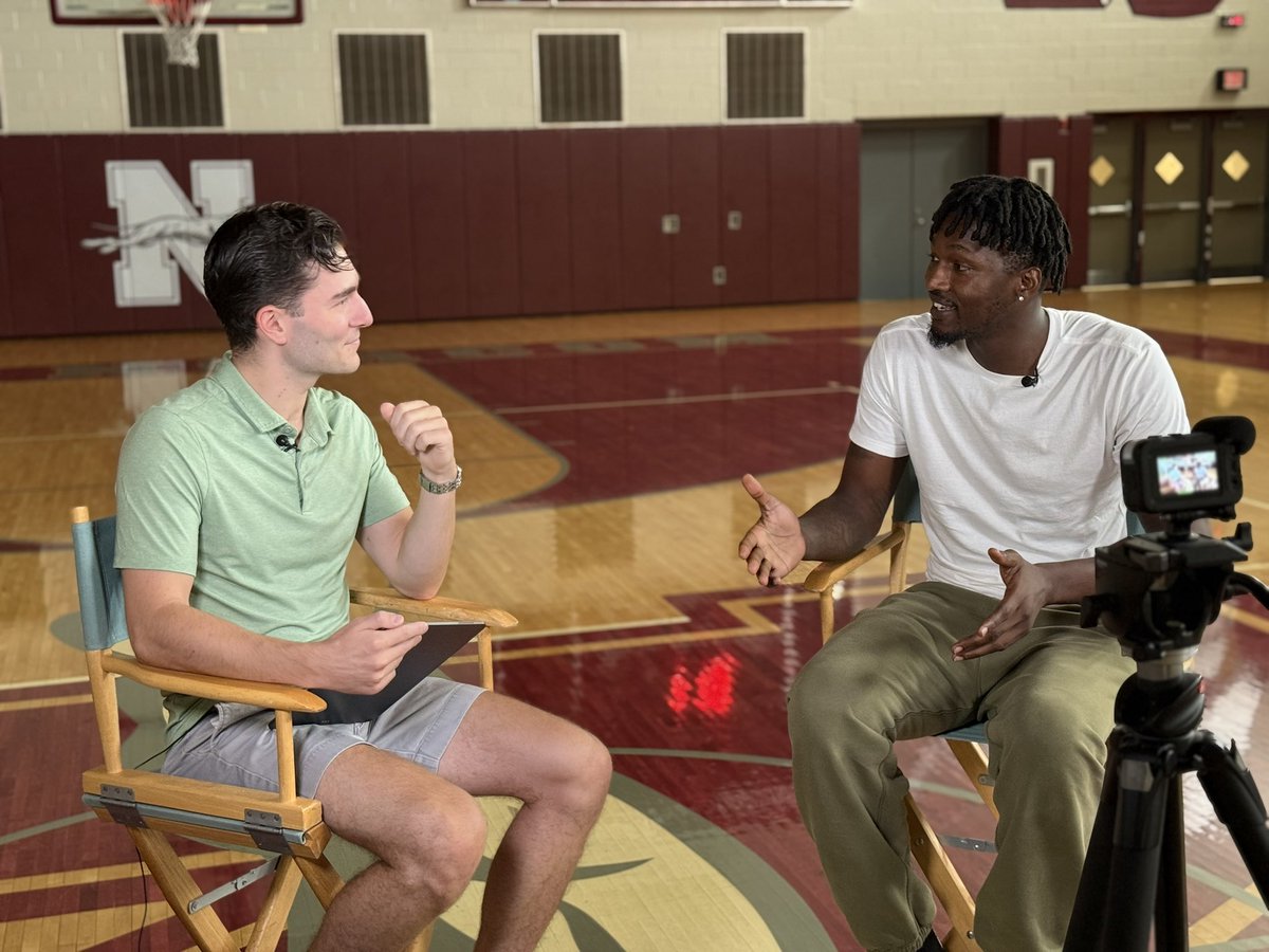 PortsVASchools's tweet image. Happening now! @ICNorcomHigh alum and @NBA star Dorian Finney-Smith is chatting with @WAVY_News about his life from PPS to the NBA and the Finney Family First Foundation’s camp this weekend! Catch the full interview on the Wavy+ Sportswrap Podcast this Friday, July 18. #PPSShines