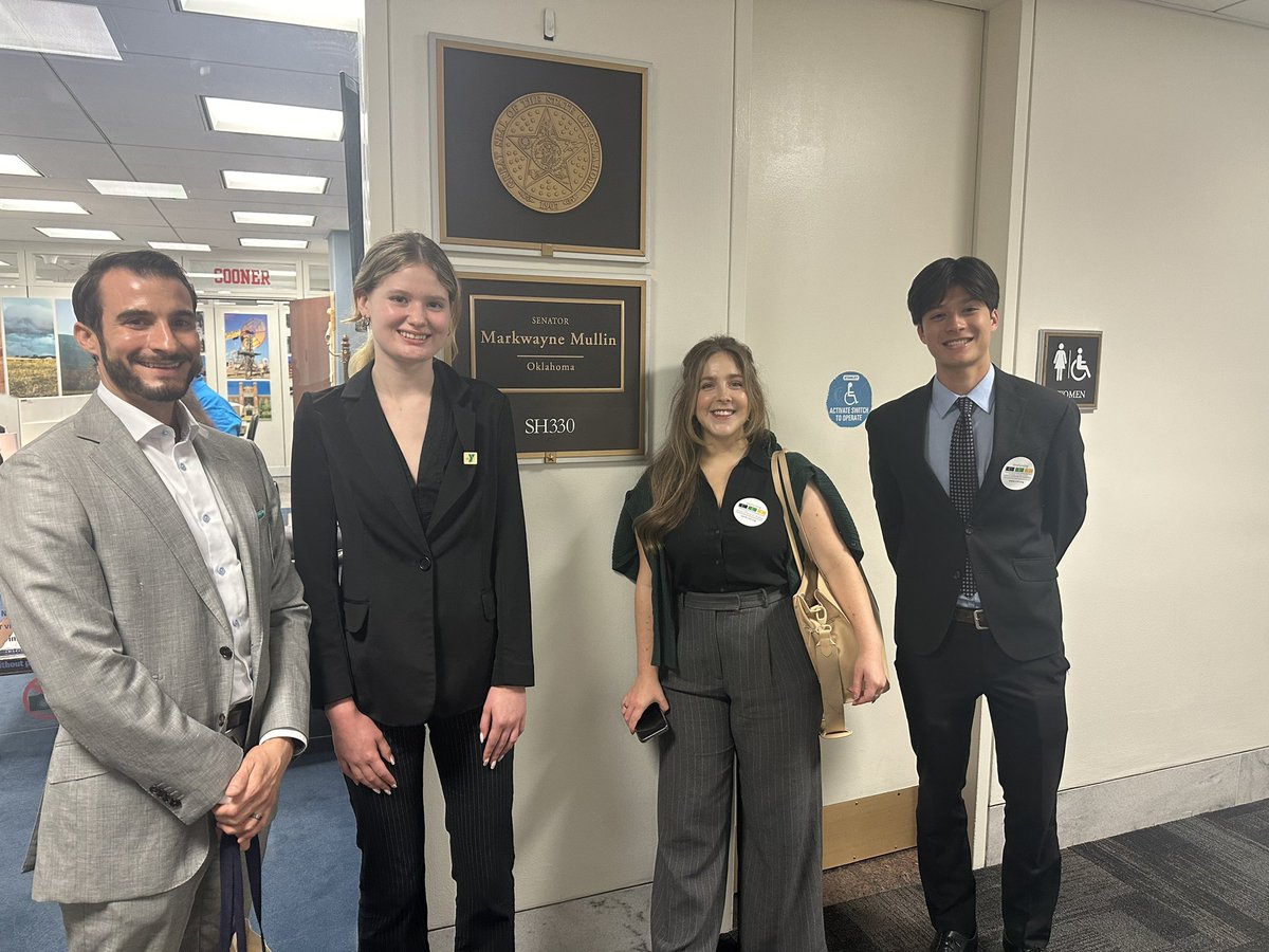 Cmte for Ed Funding (@edfunding) on Twitter photo First meeting for this group (<a href="/CTEWorks/">Advance CTE</a> <a href="/AASAHQ/">AASA</a> <a href="/ymca/">ymca</a>) with <a href="/SenMullin/">Markwayne Mullin</a>’s office discussing why funding for education is vital to student success, to jobs, and to the country’s economic growth #CEFHillDay First meeting for this group (<a href="/CTEWorks/">Advance CTE</a> <a href="/AASAHQ/">AASA</a> <a href="/ymca/">ymca</a>) with <a href="/SenMullin/">Markwayne Mullin</a>’s office discussing why funding for education is vital to student success, to jobs, and to the country’s economic growth #CEFHillDay