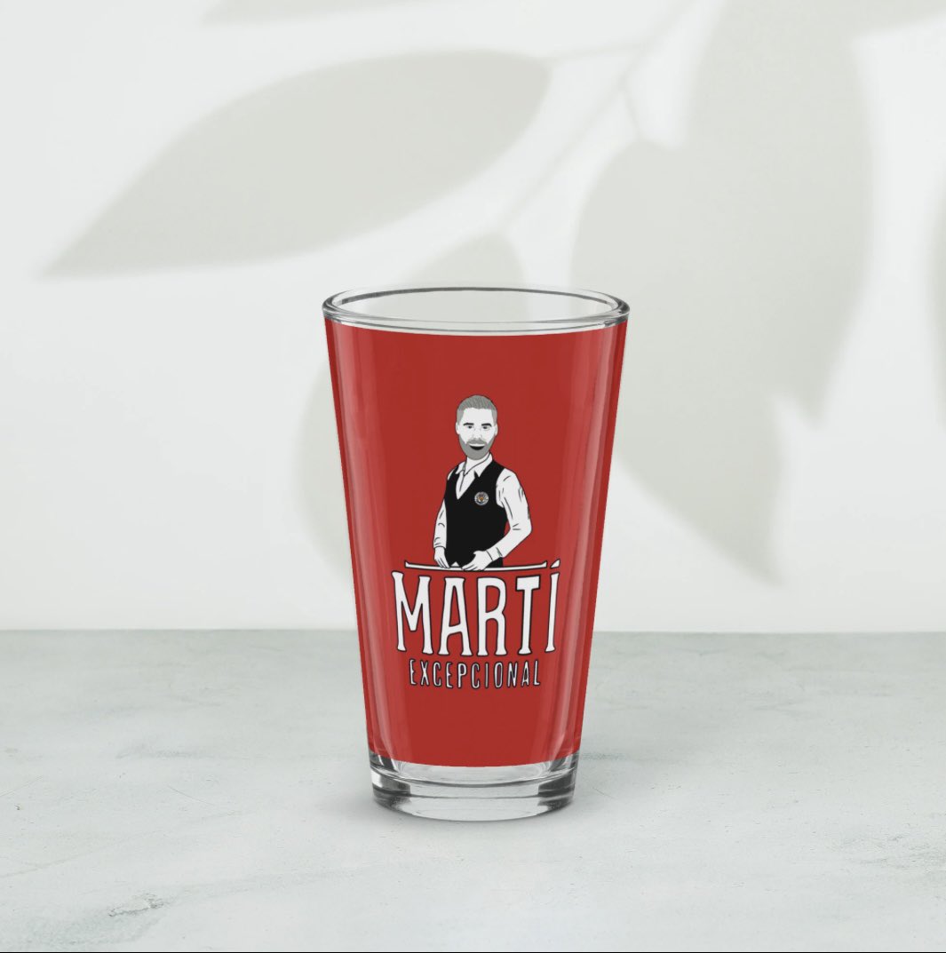 NoContextLCFC's tweet image. 🚨NEW DROP🚨

To celebrate Martí Cifuentes becoming the new Leicester manager, we’ve launched limited-edition Madri-style pint glasses &amp;amp; fresh Cifuentes tees 🦊🇪🇸🍺

Low stock on the pint glasses – once they’re gone, they’re gone!
Purchase yours - shop in the bio 🛒