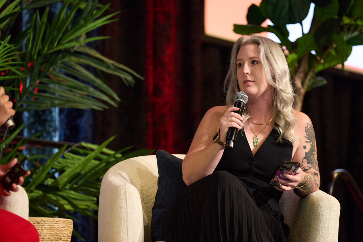 Beccalytics's tweet image. This past CITY Tech Day really hit me how far I’ve come with public speaking.
When I first started at CITY four years ago, I was having literal anxiety attacks and nearly blacking out before giving a virtual demo to the tech team.
Fast forward to this year: I was on and off…