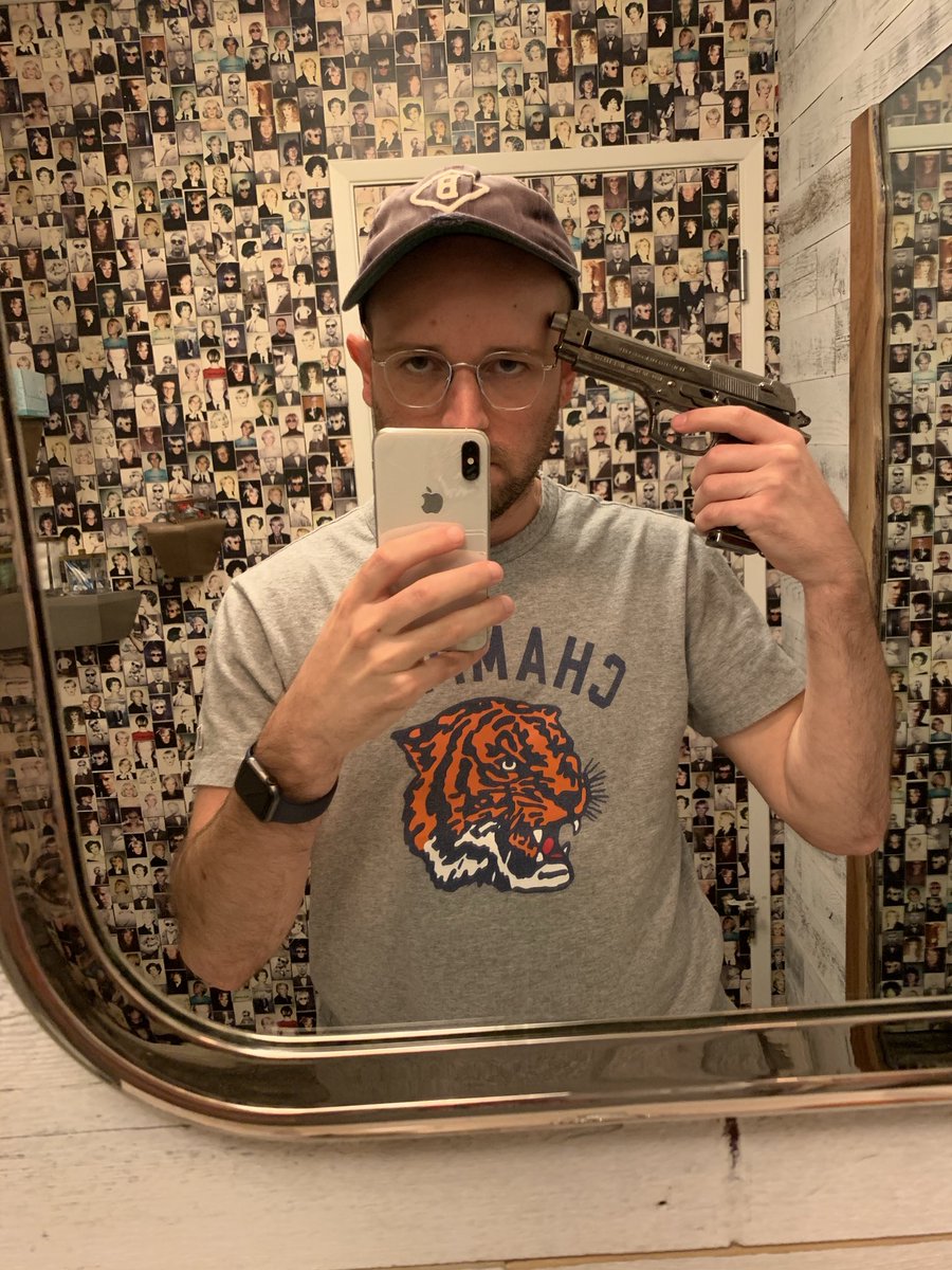 i’m trying to find a new zoom photo and it’s just pictures like this in my photo library