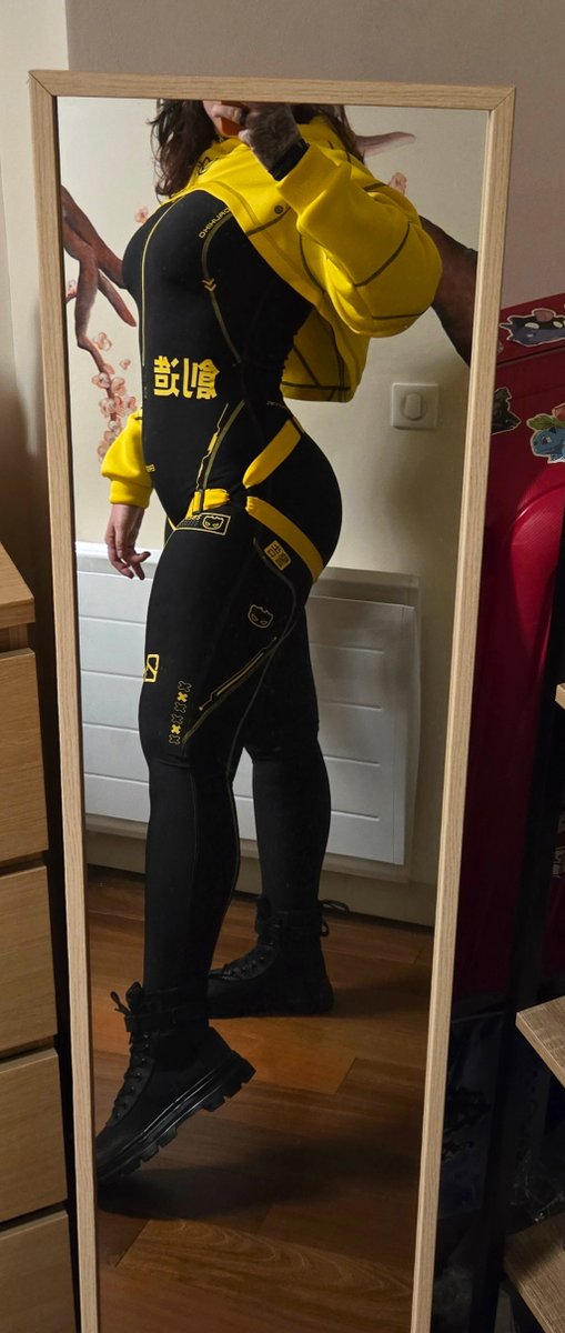 Guysss I received my Moruhiko suit finally ✨