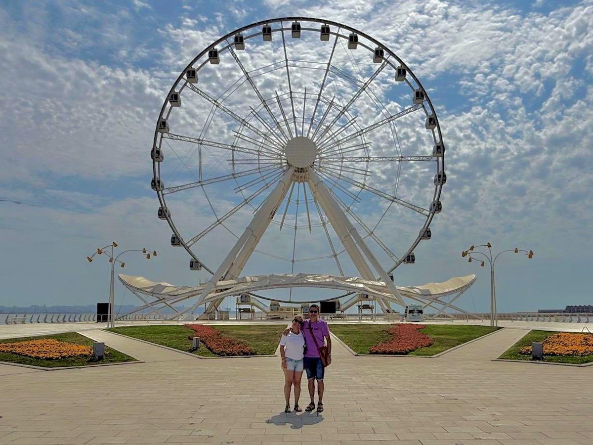 Dönme Dolap🎡(Bakü Eyes) 🇦🇿 #azerbaycan #azerbaijan #bakü #baku #hazar #asya #asia #kafkas #caucasian #badıküba #rüzgarlarşehri  <a href="/CenkBabaeren/">Cenk Babaeren</a>