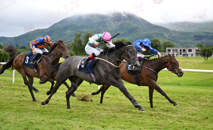 patcashhealy's tweet photo. Killarney 16-July-2025  @KillarneyRaces 
Red Letter (Frankel x Red Impression) and @ctkjockey win @IrishEBF_ Cairn Rouge Stakes for owners @JuddmonteFarms and trainer Ger Lyons with groom Ella Morris.
(c)https://t.co/voWGTccgic https://t.co/aOgsREuYM5