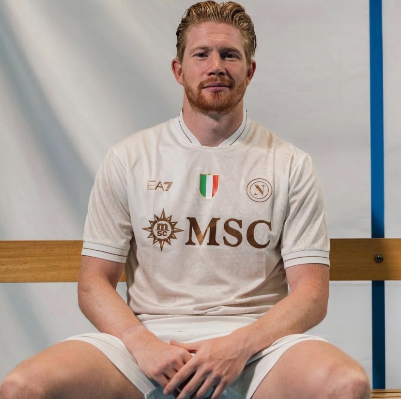 KDBZone_'s tweet image. De Bruyne in white