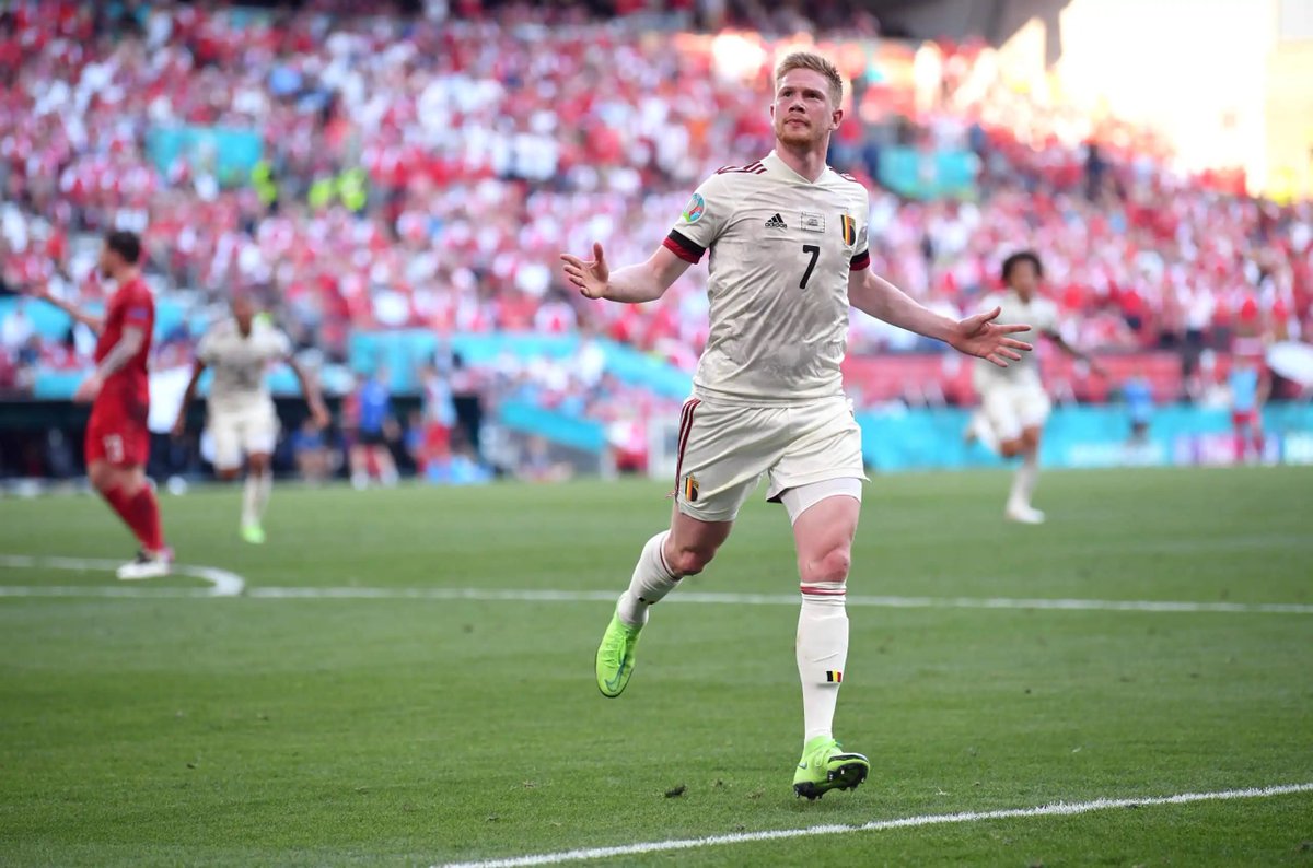 KDBZone_'s tweet image. De Bruyne in white