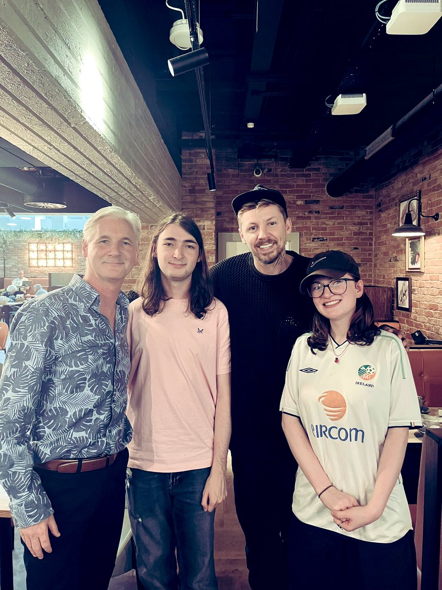 suicideresearch's tweet image. It was great to bang into rapper @professorgreen at Glasgow airport earlier.
I haven’t seen him for 10 years since we worked together on his BBC documentary Professor Green: Suicide and me.
Preventing suicide is really close to his heart, as he tragically lost his father to…