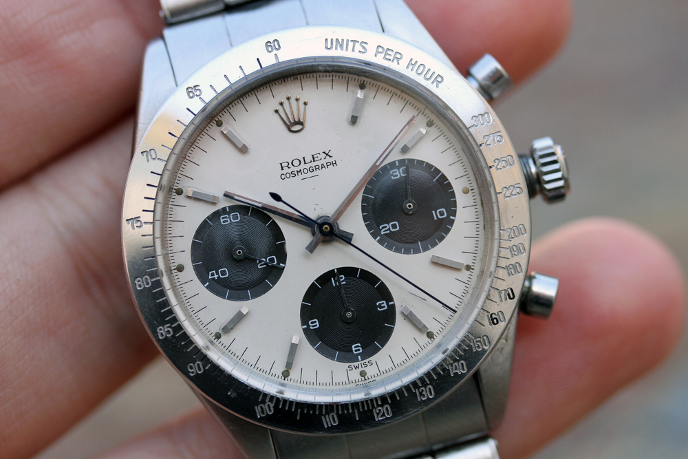 jasonfried's tweet image. Speaking of complexity creeping in over time...
Here are two Rolex Daytonas, 62 years apart.
On the left, the very first Daytona from 1963 (reference 6239).
On the right, the current Dayona from 2025 (reference 126500LN).
Then: Two lines of text.
Now: Six lines of text.…