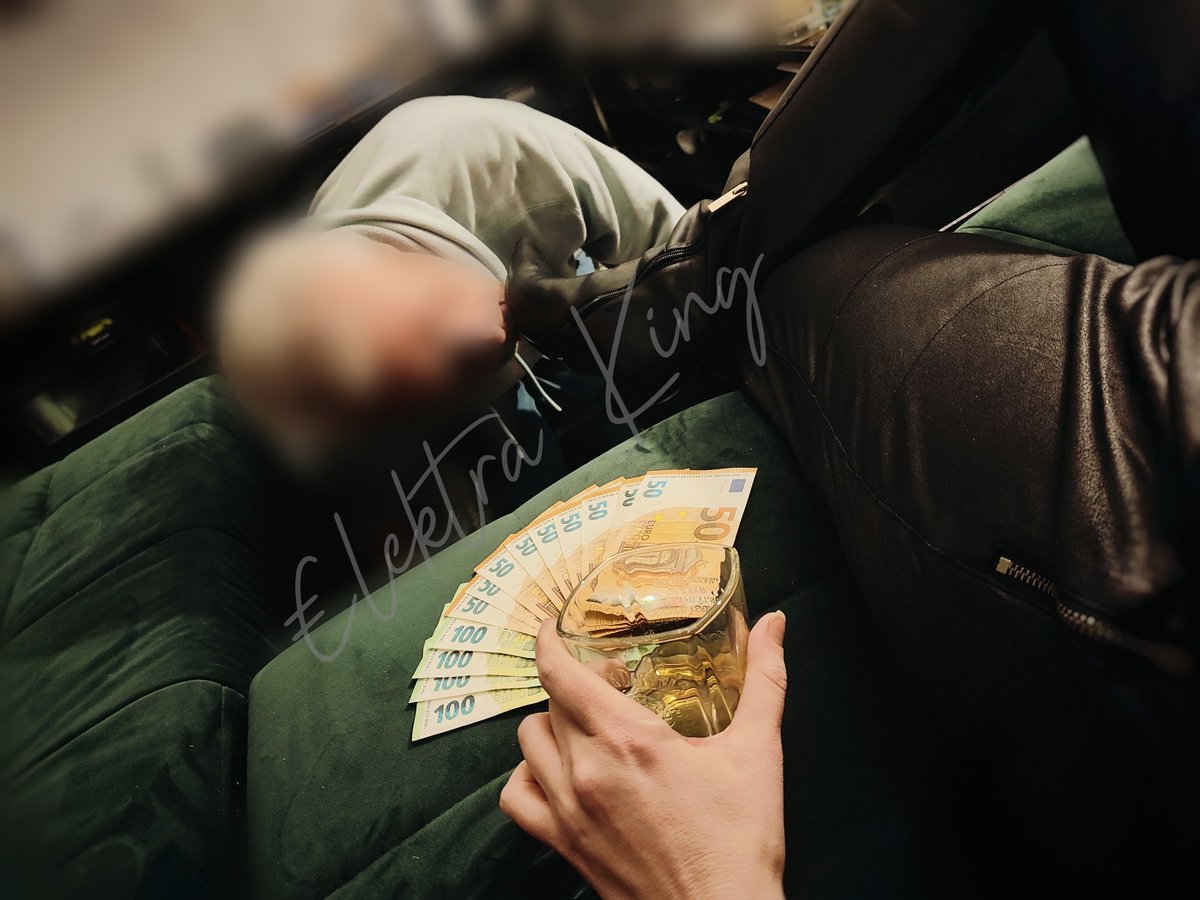 Und bald ist wieder Wochenende, 
Kriech- und Melkzeit....brav zu meinen Stiefeln!

Findom, Moneyslavery, Moneymistress, Geldsklave, Moneyslave