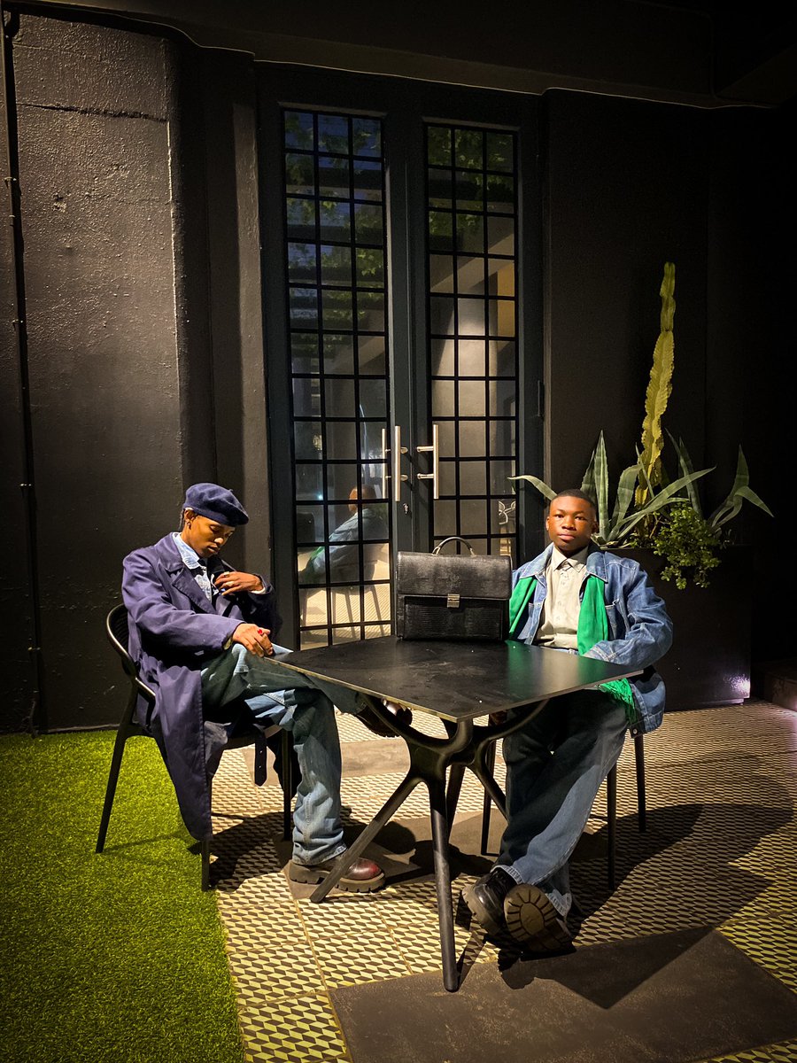 ikh0na's tweet image. 💼