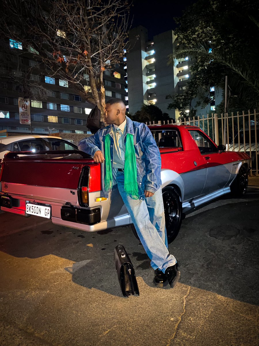 ikh0na's tweet image. 💼