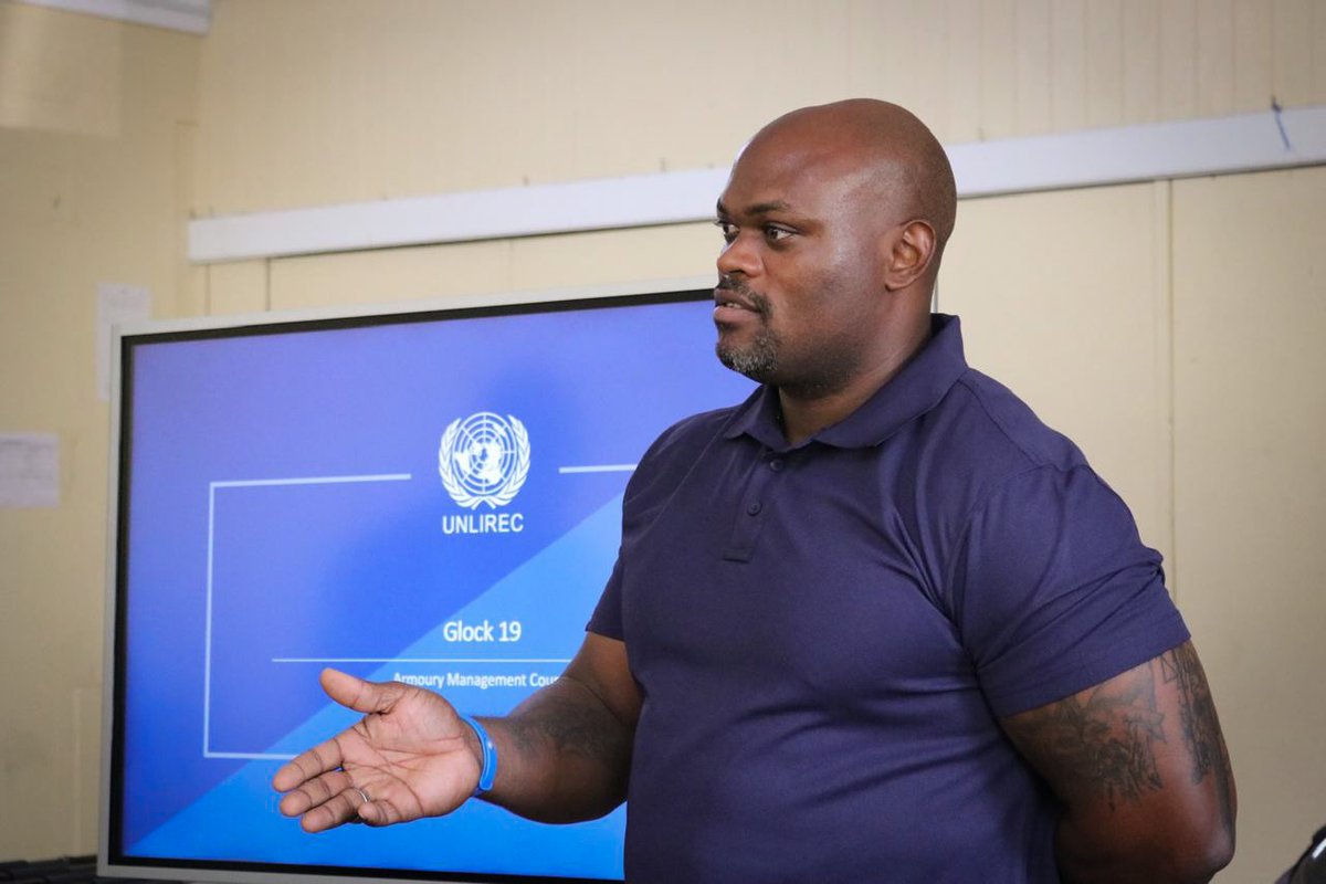 UNLIREC's tweet image. 👮🏾👮🏾‍♂️Officials from the Eastern Caribbean are in Grenada at the Armory Management Course to:
✅ Strengthen their technical skills
✅ Share experiences
✅ Build regional cooperation

Funded by INL - USA 🇺🇸