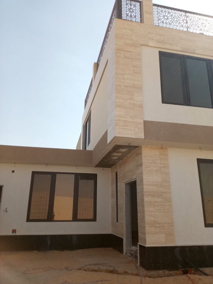 نوافذ UPVC من تنفيذنا في القصيم ✨
بمواصفات مميزة: اللون دارك أوك وزجاج برونز 🪟👌
مصنع نوافذ المستقبل، جودة تدوم وجمال يلفت الأنظار 💫
للاستفسار والتواصل: 0502244535