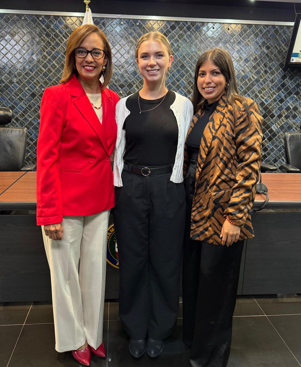 EmbeddedScholar's tweet image. Embedded Scholar @TheLBJSchool student Allyson Dean discusses her work at @idea_int_pa and @tepanama this summer, supporting Panama's election reform, anti-corruption, and civic participation efforts. Read more at tinyurl.com/5zhm2p4b.