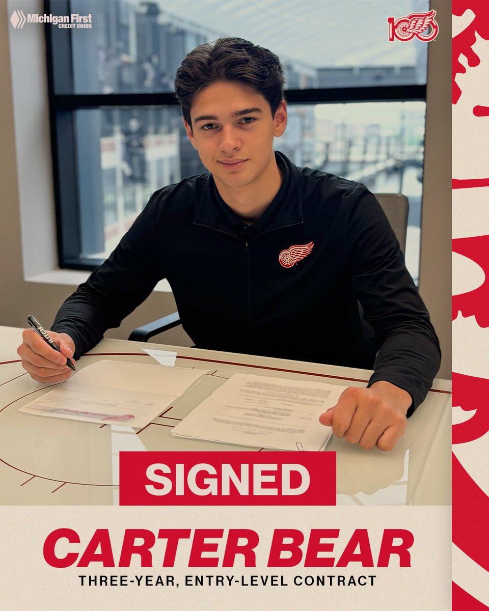 DetroitRedWings's tweet image. UPDATE: The #RedWings have signed Carter Bear to a three-year, entry-level contract.