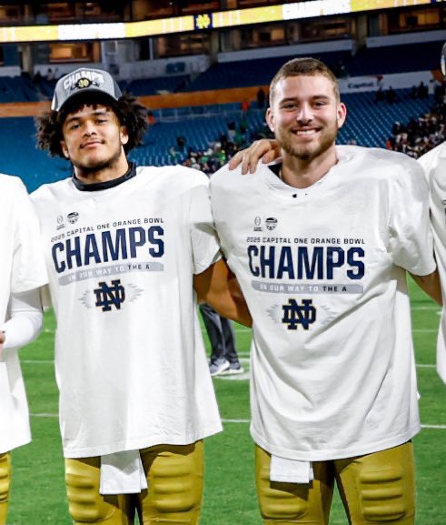 Re2pect Sports (@re2pectsport) on Twitter photo Notre Dame has had a different starting QB Week 1 each year for the past 6 years 
The last multi-year starter for the Irish was Ian Book…
Whether it’s Kenny Minchey or CJ Carr, whoever is named QB1 will get my full support 💯☘️ Notre Dame has had a different starting QB Week 1 each year for the past 6 years 
The last multi-year starter for the Irish was Ian Book…
Whether it’s Kenny Minchey or CJ Carr, whoever is named QB1 will get my full support 💯☘️