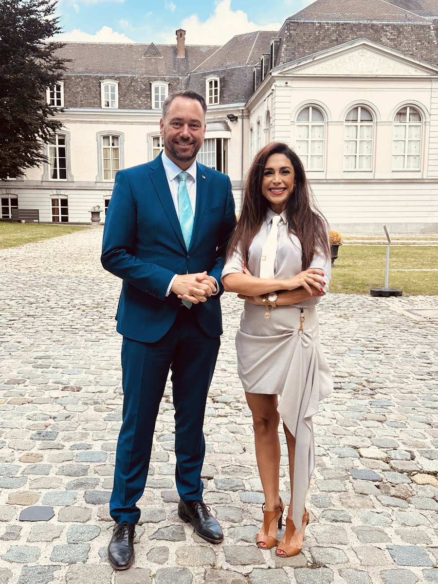 SafaiDarya's tweet image. Met de commissie Buitenlandse Zaken hadden we vandaag de kans om met zes speciale gezanten van de FOD Buitenlandse Zaken gedachten uit te wisselen over verschillende thema’s.
We hadden het onder andere over energie, asiel en migratie, het Midden Oosten, de Sahel regio en…