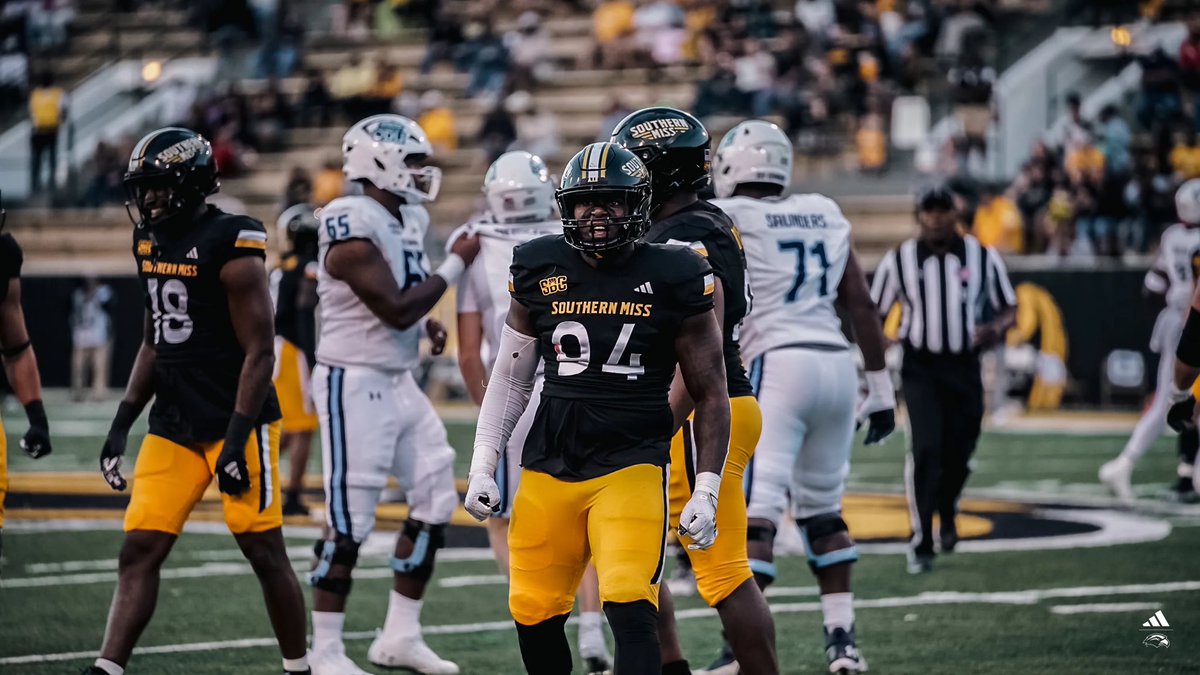 Rodney Hunter (@rodneyhunter59) on Twitter photo Blessed to receive an offer from <a href="/SouthernMissFB/">Southern Miss Football</a> <a href="/Dbowman85/">Dominique Bowman</a> <a href="/CoachMathies/">Eric Mathies</a> <a href="/SaulsberrySr/">Coach Rodney Saulsberry Sr</a> <a href="/CoachWrightPerk/">Jack Wright</a> <a href="/BrettSShufelt/">Brett Shufelt</a> <a href="/JUCOFFrenzy/">JUCO Football Frenzy</a> Blessed to receive an offer from <a href="/SouthernMissFB/">Southern Miss Football</a> <a href="/Dbowman85/">Dominique Bowman</a> <a href="/CoachMathies/">Eric Mathies</a> <a href="/SaulsberrySr/">Coach Rodney Saulsberry Sr</a> <a href="/CoachWrightPerk/">Jack Wright</a> <a href="/BrettSShufelt/">Brett Shufelt</a> <a href="/JUCOFFrenzy/">JUCO Football Frenzy</a>