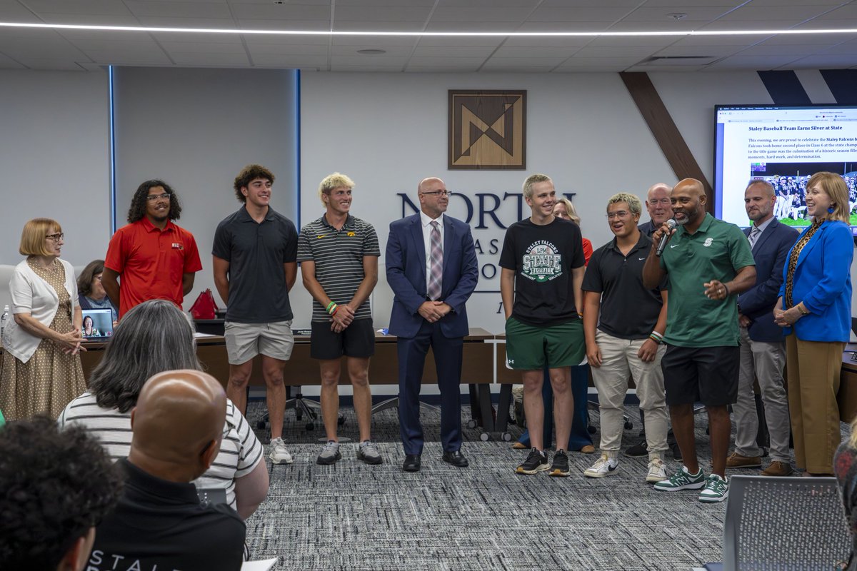 NKCSchools's tweet image. From speech & debate champs to robotics victories, track & field podium finishes, & a baseball team that made it all the way to state — NKC Schools students are achieving BIG! Check out some of the extraordinary accomplishments from our talented students: bit.ly/3GM6gK8