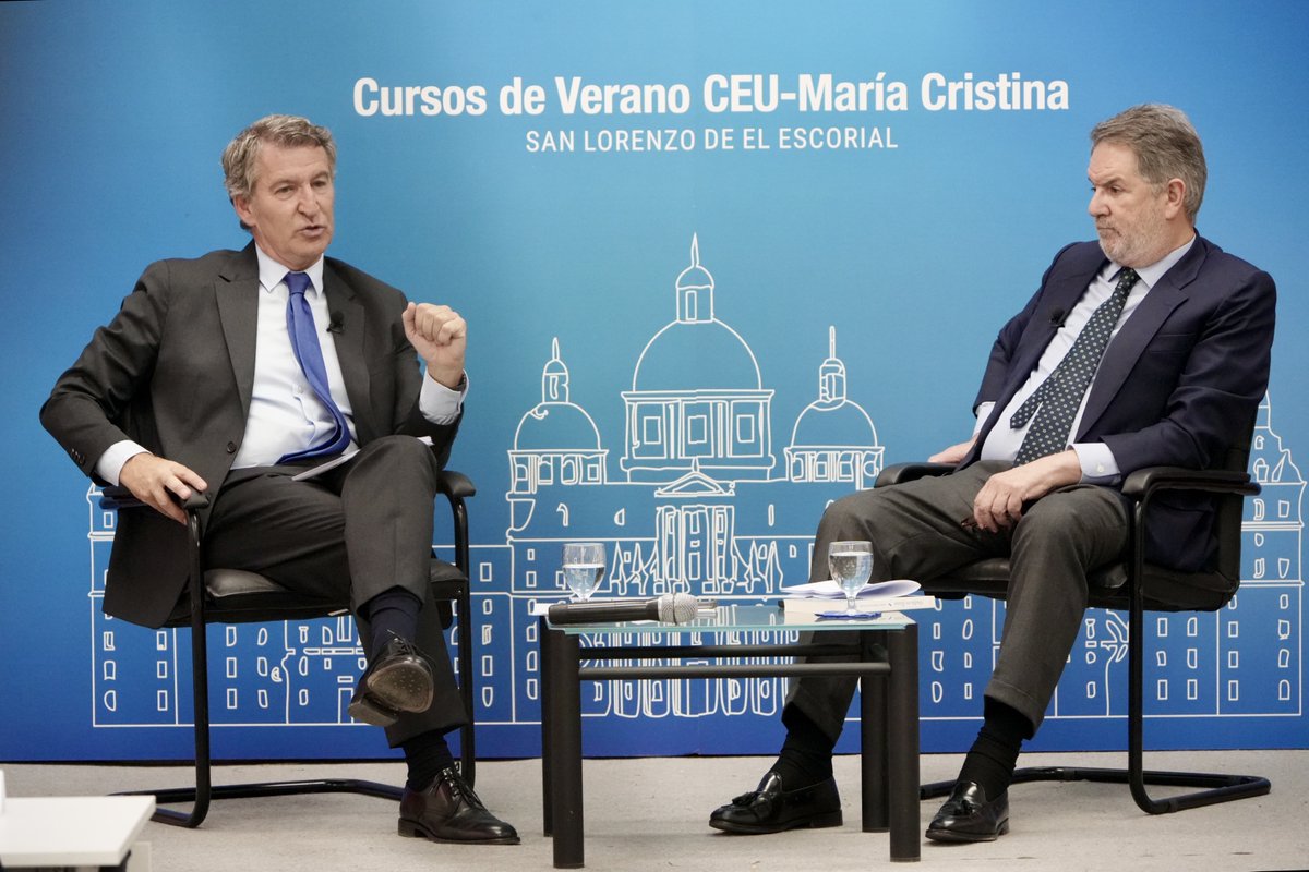 CEFAS_CEU's tweet image. ▶️ El presidente del @ppopular, @NunezFeijoo, ha participado en los Cursos de Verano CEU-María Cristina.
🎯 En la charla con @bieitorubido ha analizado la situación política y ha planteado una hoja de ruta de regeneración institucional y democrática.
📲 ceu.es/blog/2025/feij…