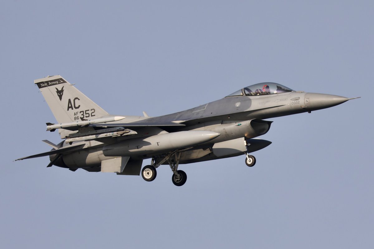 Mayumi33825876's tweet image. #16の日
F-16C 177WG🇺🇸Have a good night☆
📷15,July,2025 MCAS Iwakuni.