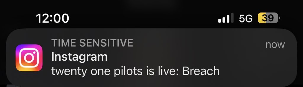 spyglassgem's tweet image. WHERE WERE YOU WHEN TØP RELEASED A SNIPPET OF EACH SONG