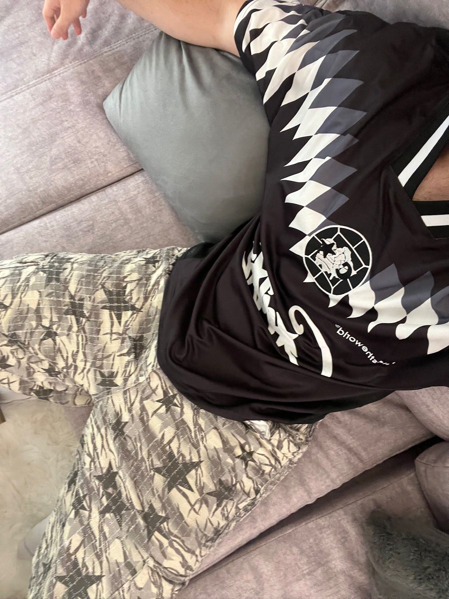 BydevilFN's tweet image. hola shat