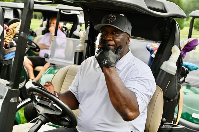 NFLLegacy's tweet image. Congrats to John Randle - the 2025 Walter Camp Man of the Year - honoring his tremendous accomplishments on the field and in the community!