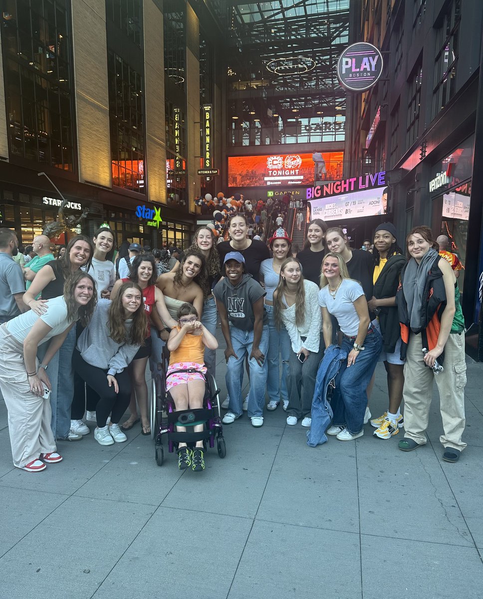 BU Women's Basketball (@terrierwbb) on Twitter photo Boston loves women’s hoops 🙌 Our squad caught the <a href="/IndianaFever/">Indiana Fever</a> and <a href="/ConnecticutSun/">Connecticut Sun</a> at a packed TD Garden on Tuesday night! #GoBU Boston loves women’s hoops 🙌 Our squad caught the <a href="/IndianaFever/">Indiana Fever</a> and <a href="/ConnecticutSun/">Connecticut Sun</a> at a packed TD Garden on Tuesday night! #GoBU