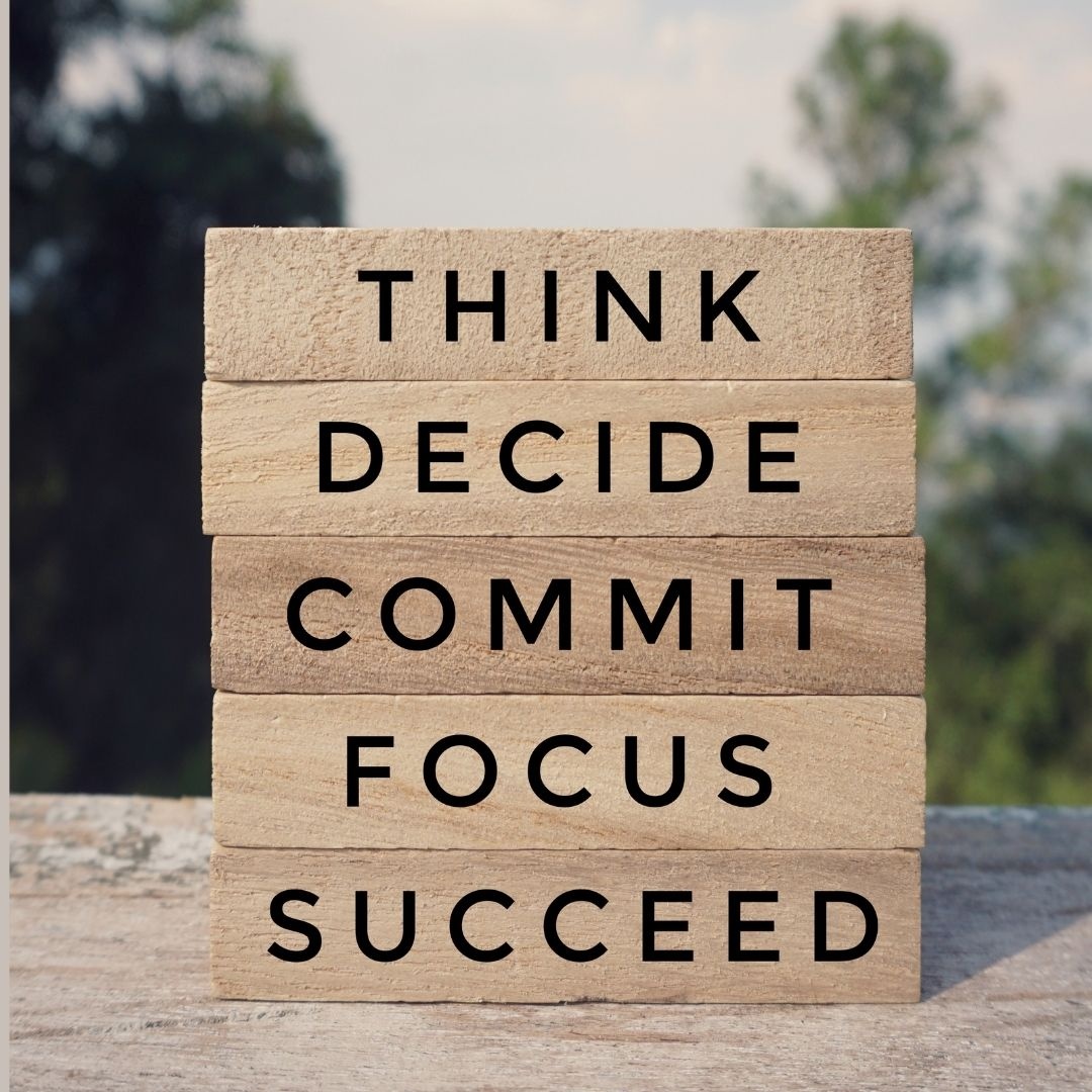 MoliaeB's tweet photo. Keep moving forward. Skincare is a journey.

#moliaebeauty #skincare #essentialoils #luxury #bodyoils #faceserums #menselfcareroutine #womenselfcareroutine #bathoils https://t.co/QLYwP4fhg5