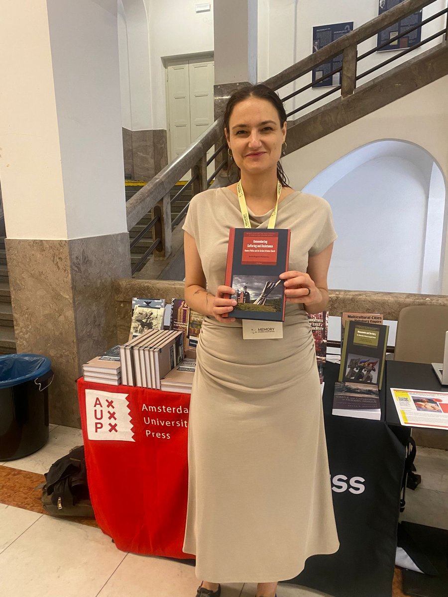 CEUPress's tweet image. Lovely to see Karin Roginer Hofmeister at #MSA2025 today in Prague.
Her book, 'Remembering Suffering and Resistance: Memory Politics and the Serbian Orthodox Church' is out now!