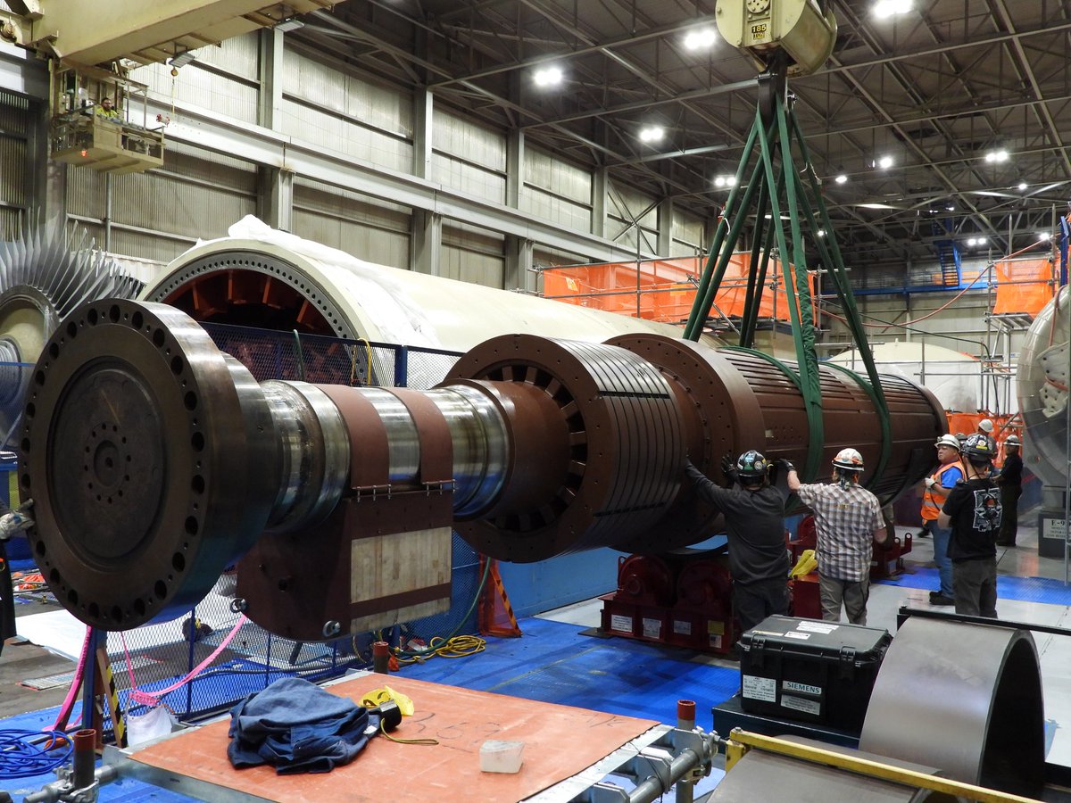 holtecintl's tweet image. 🔧 Progress at Palisades! 🔧
As part of our ongoing efforts to safely restart the Palisades plant, our team has successfully removed the 183-ton Main Generator Rotor to conduct detailed inspections—a critical step in our path forward.
This milestone is a testament to the…
