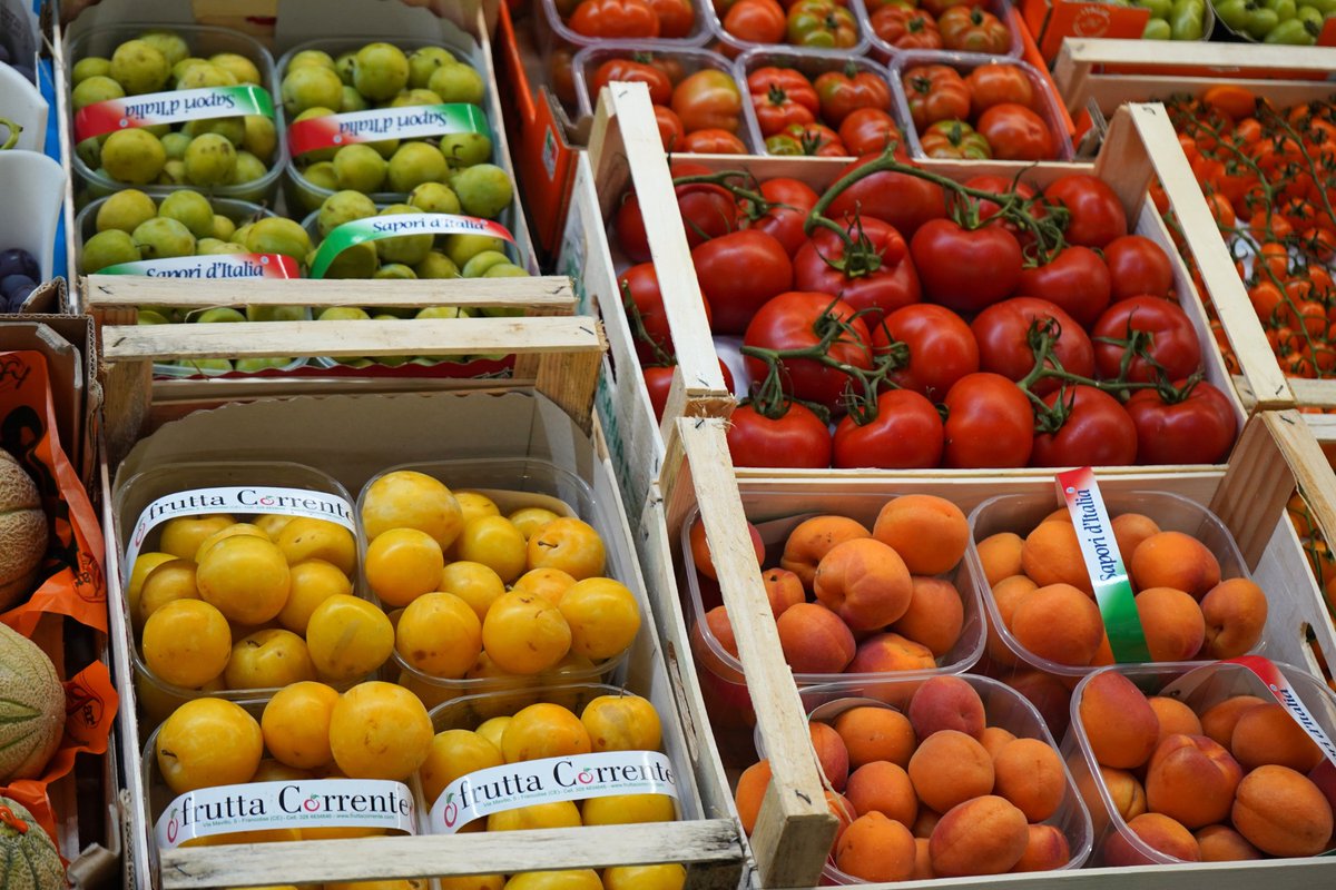 cabinetofficeuk's tweet image. A UK/EU SPS deal will make trade easier, smarter and cheaper for 🇬🇧 growers and traders.
Today Minister @NickTorfaen visited New Covent Garden Market to talk about fixing the issues they face getting produce in and out of the UK.
gov.uk/government/new…