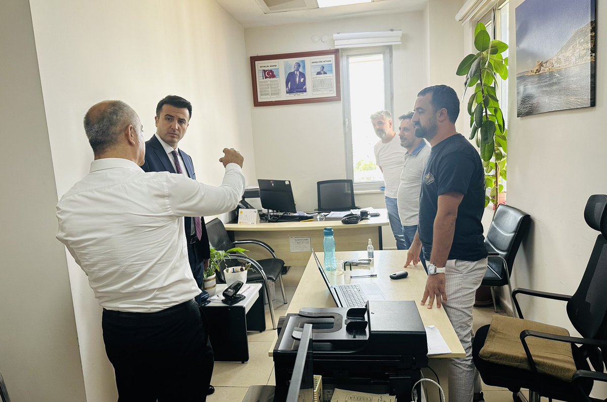 Kaymakamımız Sayın Necdet ÖZDEMİR; Hükümet Konağımızda bulunan kurumlarda incelemelerde bulunarak kurum amirlerinden yürütülen çalışmalar hakkında bilgi aldı.
#Bağlar#Diyarbakır