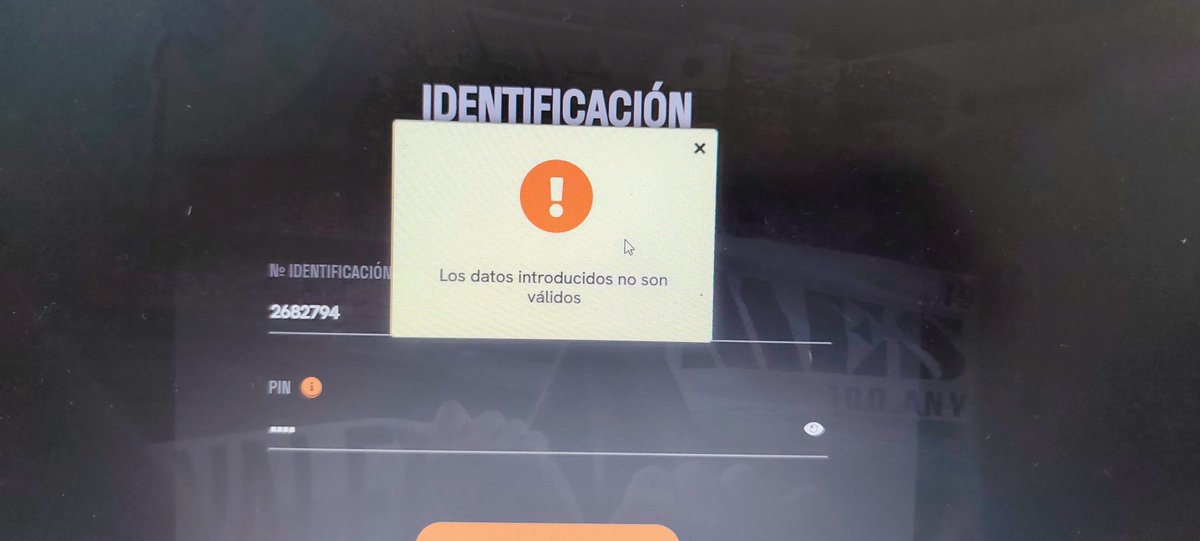 pesaca98's tweet photo. @valenciacf La venta online mes lamentable q he vist en la vida https://t.co/8n9UXTiEmv