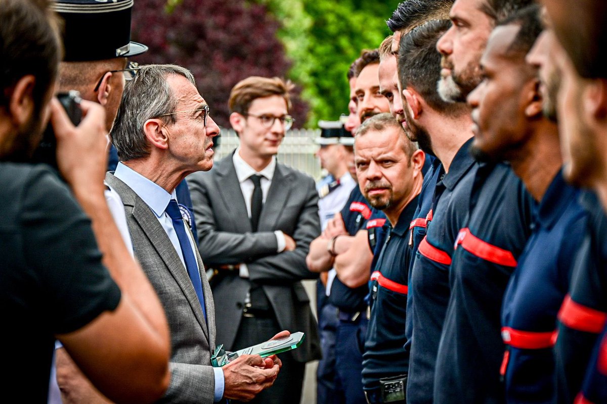 BoslandJP's tweet image. Première mondiale à Lognes avec le soutien du @sdis77 : le “Erasmus des jeunes sapeurs-pompiers” devient réalité !
Sous les yeux de @BrunoRetailleau, des JSP venus de 🇧🇪🇭🇷🇫🇷🇱🇺🇵🇹🇨🇿🇵🇱🇩🇰🇸🇮🇭🇺 ont uni leurs forces.
Une jeunesse européenne formée à la solidarité et à la protection…