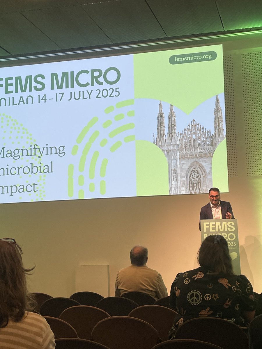 EMD51's tweet image. Great to attend the interactive session on One Health @FEMSmicro #FEMS2025 organised by my @UCDSBES @ucdscience @OneHealthUCD colleague @guerrinomacori