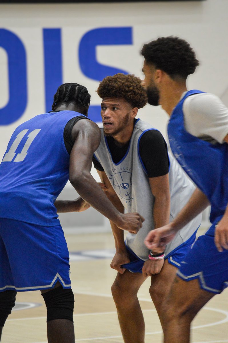 eiubasketball's tweet image. Putting in the work. Building something special! 💪🔥
#EIUMBB #TEAMTOGETHER